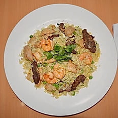 C14. Fried Rice Dish w Combination of Beef, Chicken, Shrimp, Peas & Egg