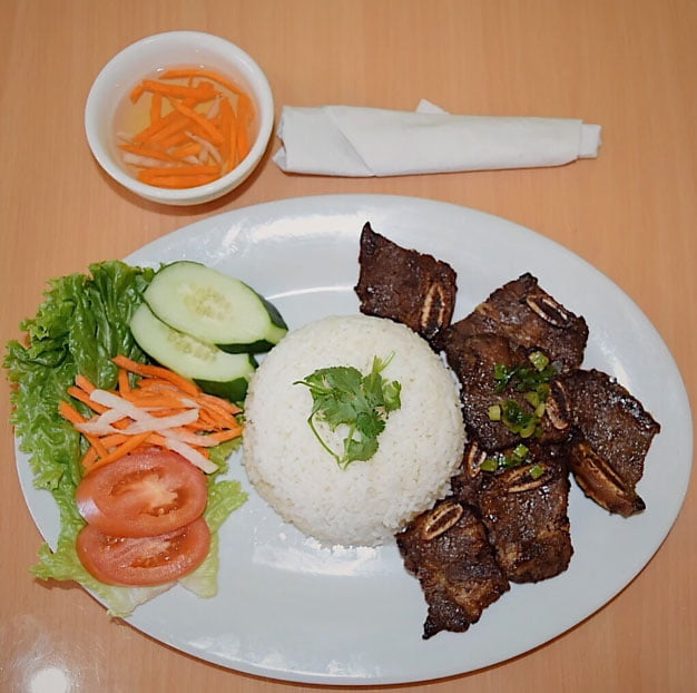 C3. Charbroiled Short Rib Beef on Steamed Broken Rice