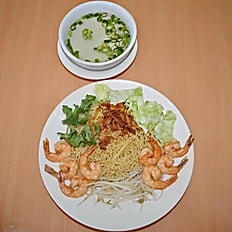 H12. Dried Egg Noodle, Fried Shrimp w Soup on the Side
