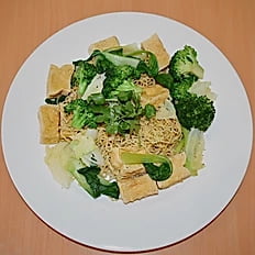 H17. Soft Egg Noodle w Mixed Veggies & Tofu