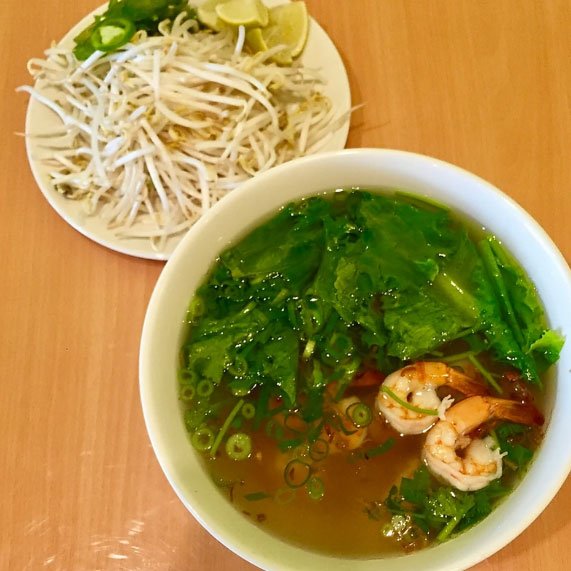 N9. Rice Noodle Soup w Shrimp